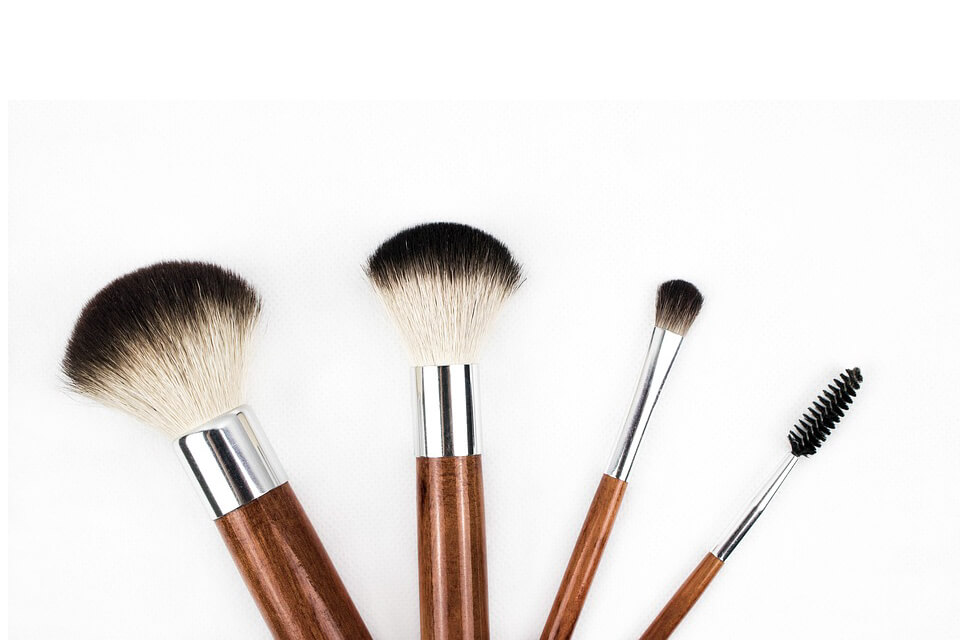 Makeup brushes