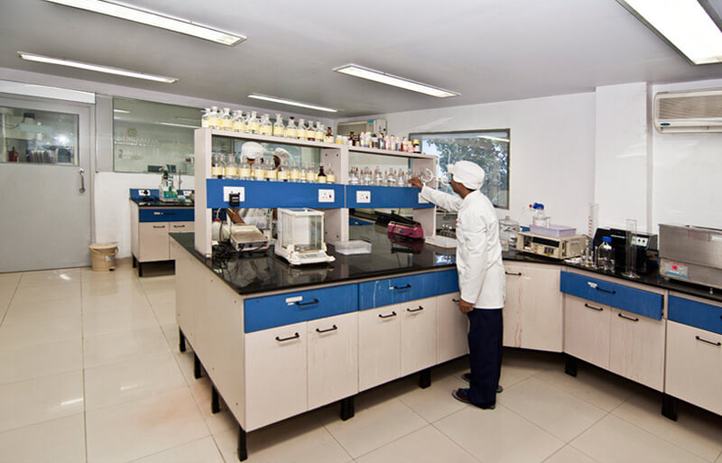 lab technician in a pharma testing lab