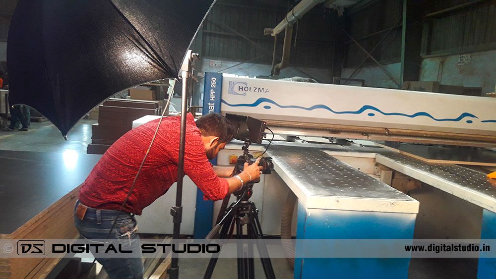 Closeup video shooting of machine process