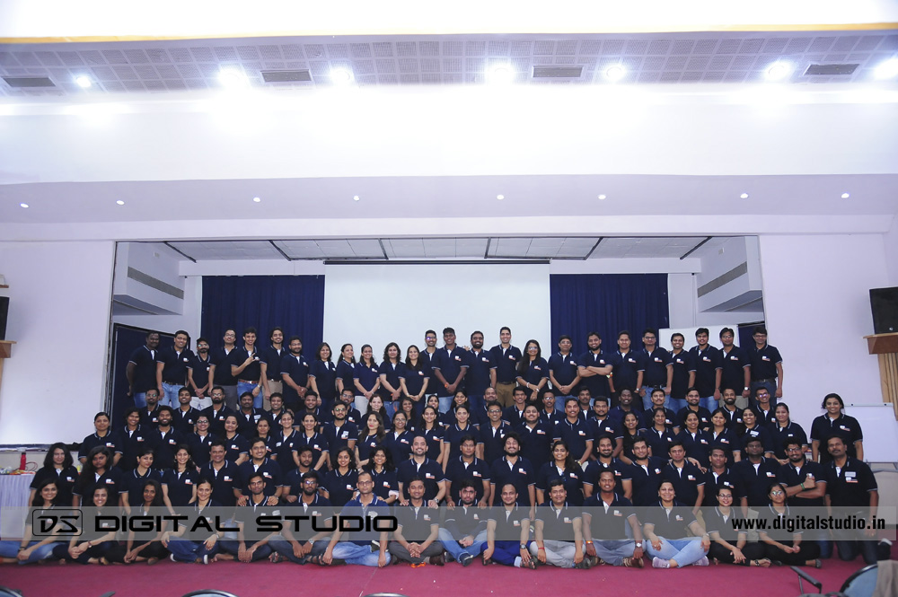 Group photograph of all participants