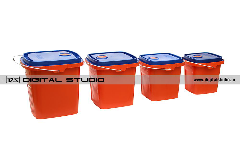Set of grease cans