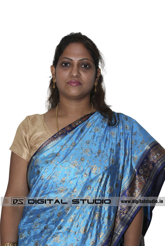 Lady in sari for corporate shoot