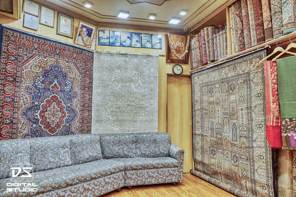 High Detailed HDR of the showroom