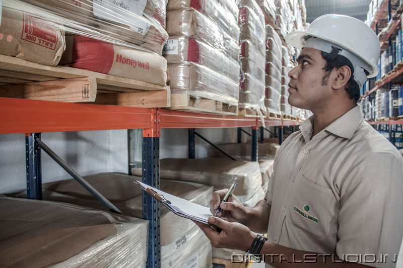 Stock checking at warehouse