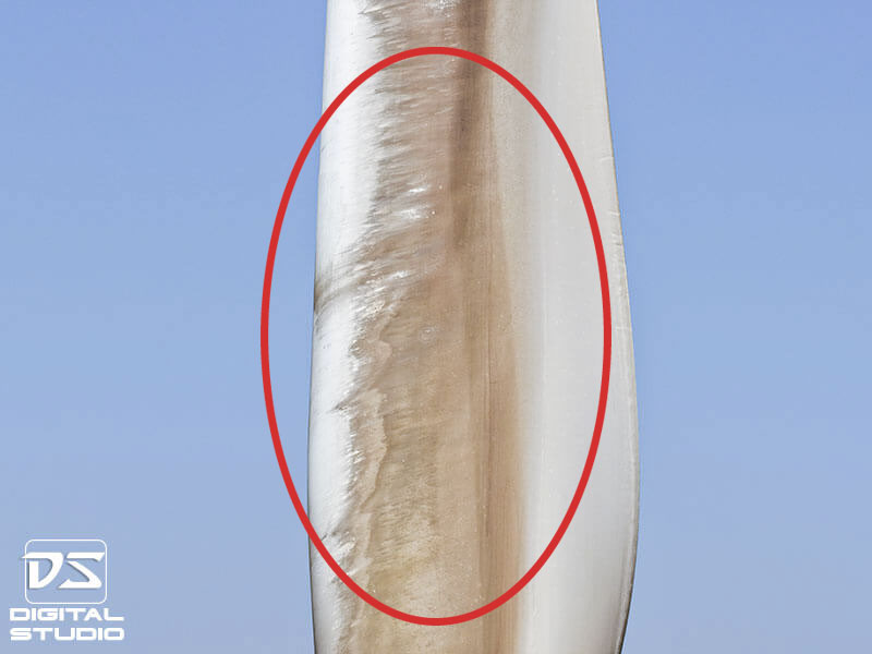 Wind turbine blade mid-span surface contamination and streaking detected during drone inspection