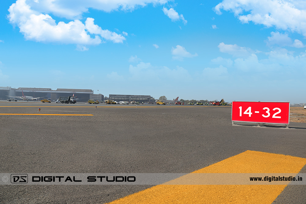 Runway 14-32