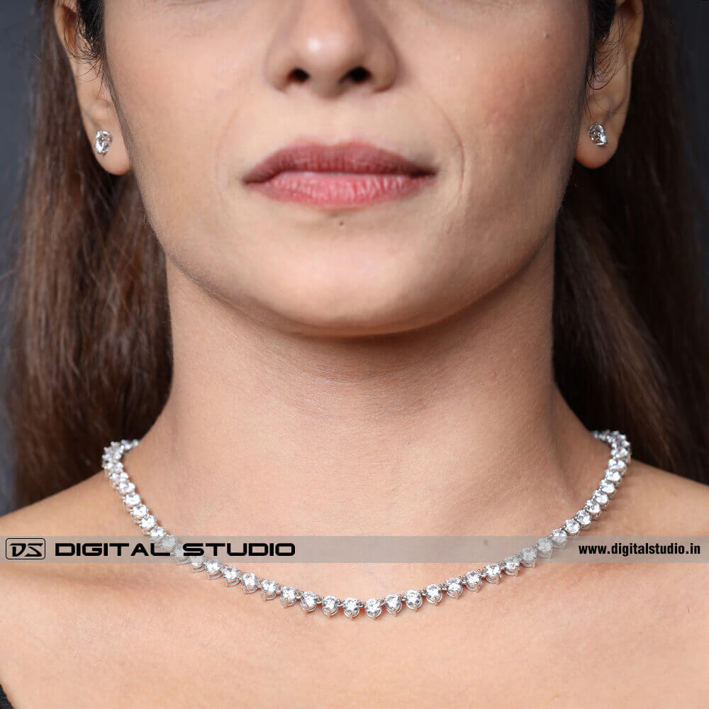 Model wearing real diamonds necklace