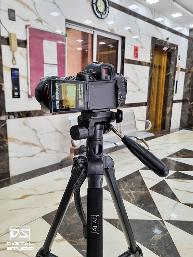 Videography and photography services of passenger lifts