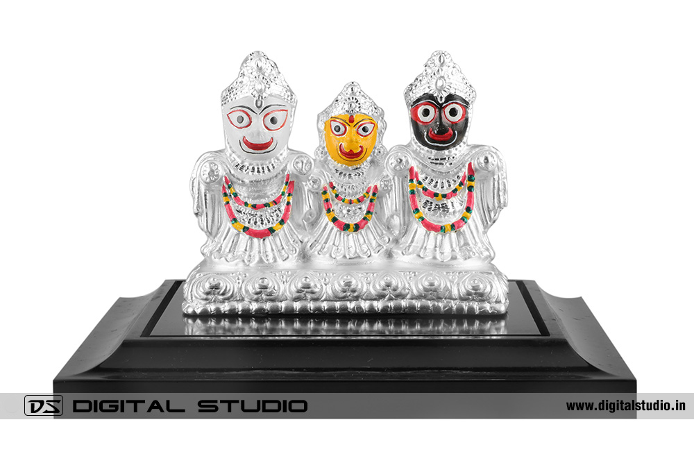 Silver Idol Balaji Photograph