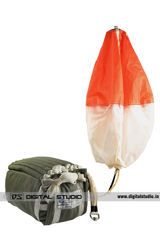Goods parachute
