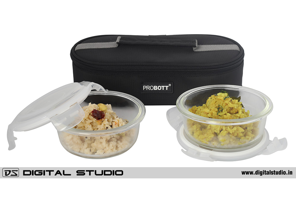 Glass lunch boxes with poha