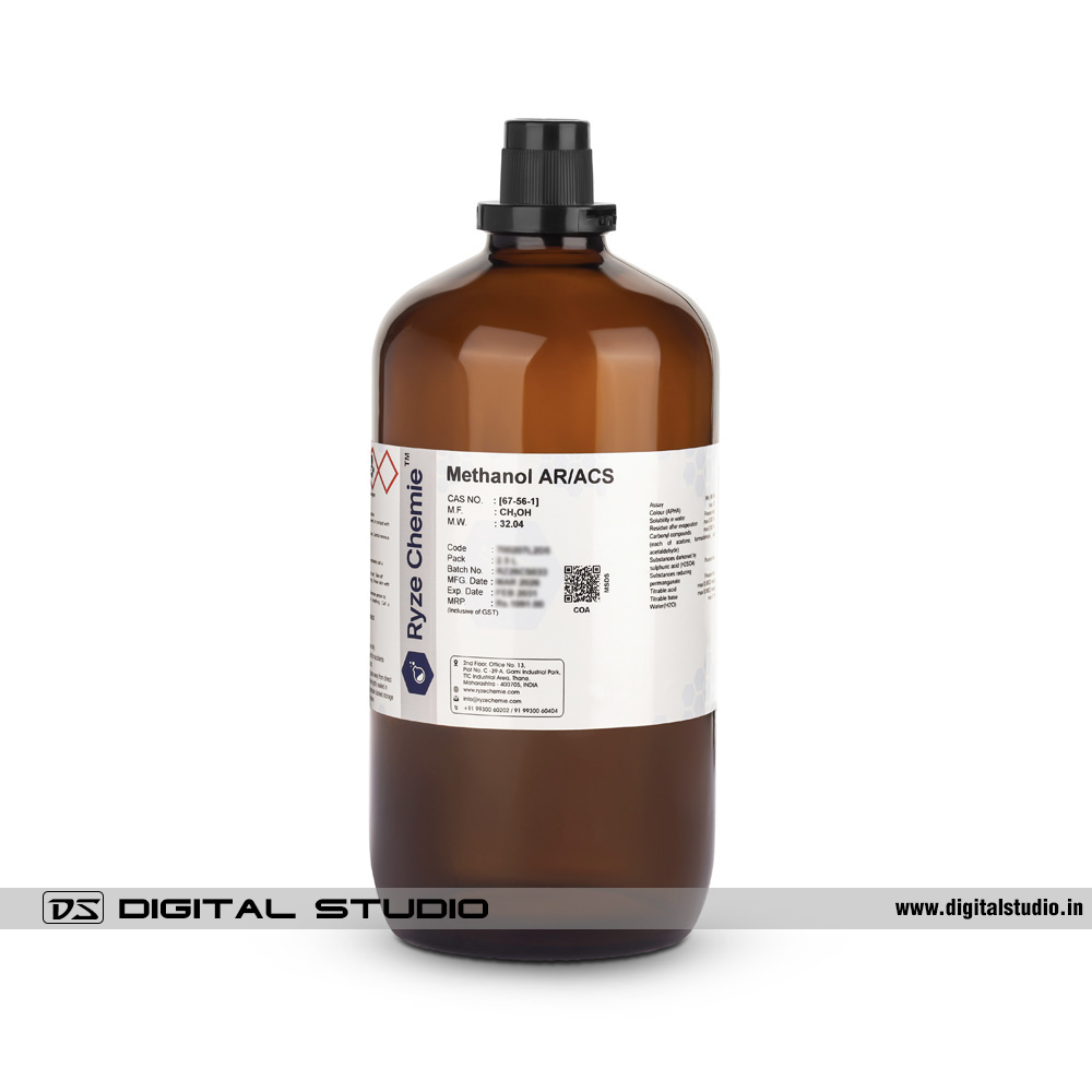 High-quality product photo of a Methanol laboratory chemical bottle showing soft lighting gradients on glass.